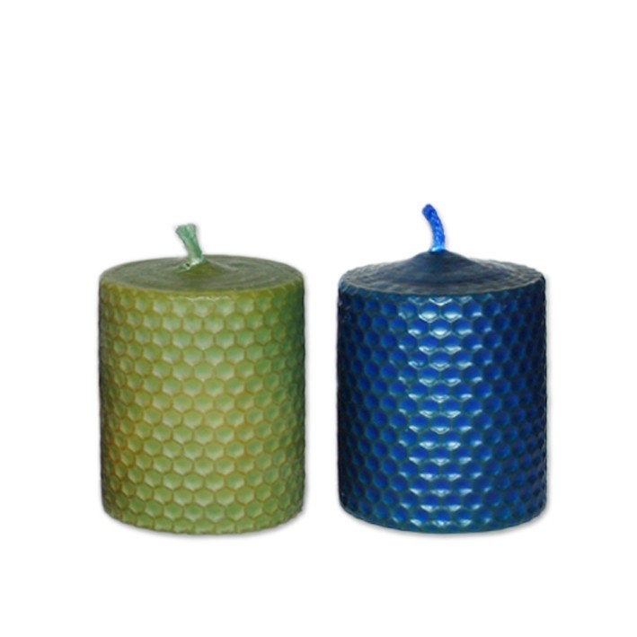 Vela de panal 6,5 x 6 cm. Verde y azul.