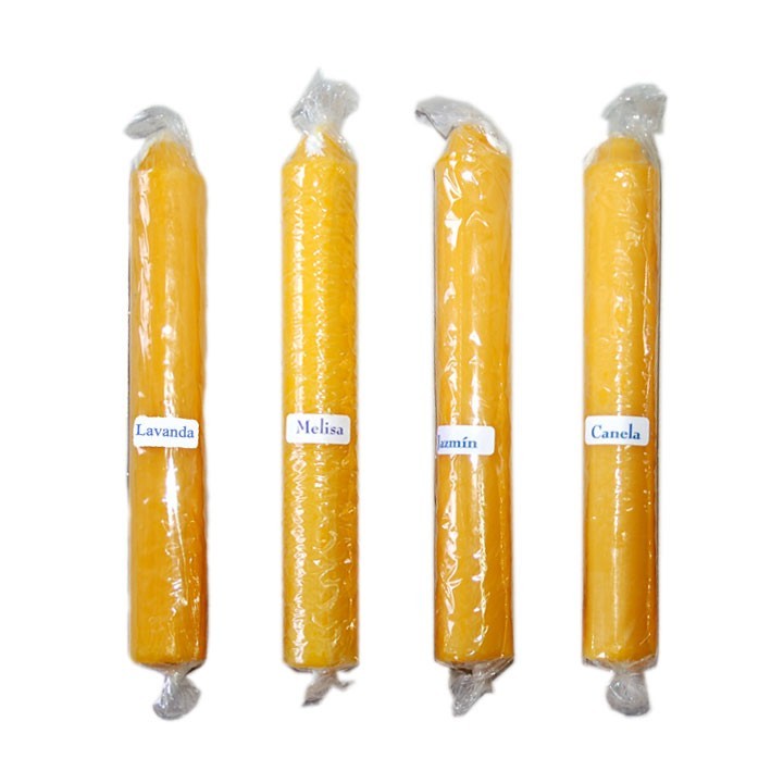 Vela perfumada de 15 x 2 cm.